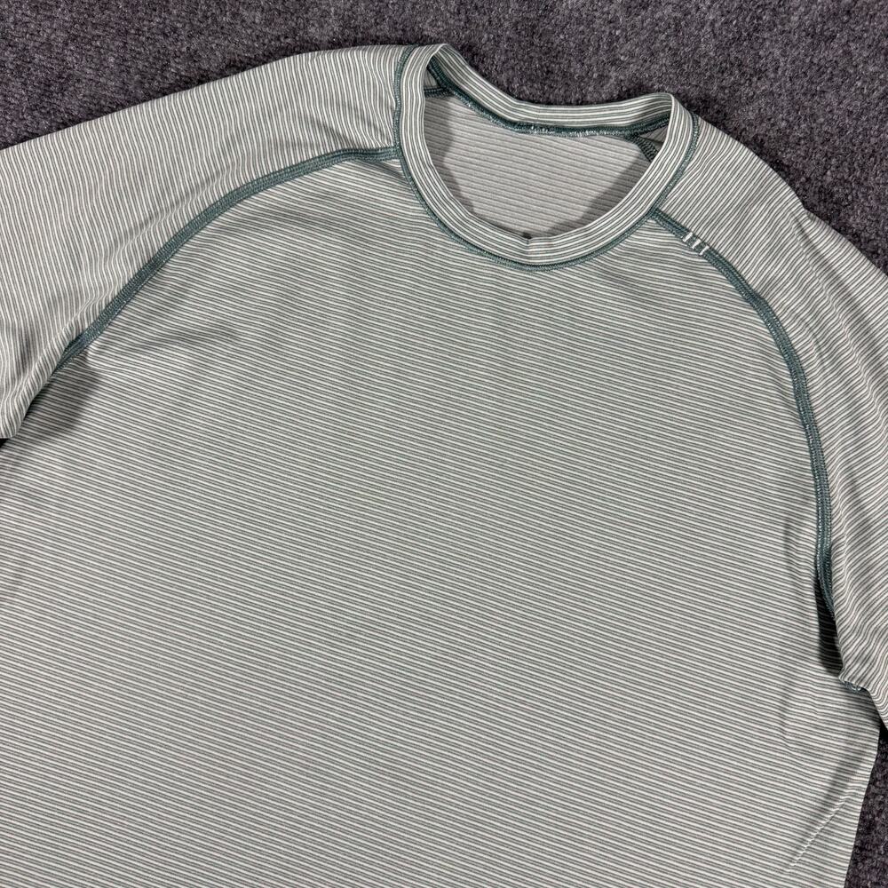 Lululemon Metal Vent Tech Shirt Mens M Green Stripe Seamless Athletic Running